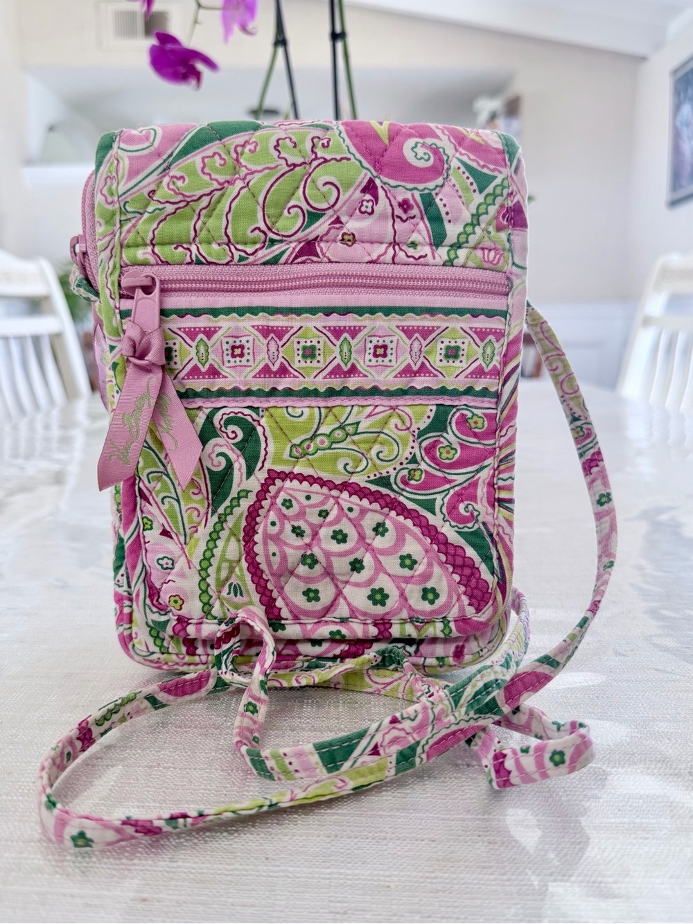 Vera Bradley Quilted Crossbody Bag in Pink & Green Paisley - Crossbody EUC